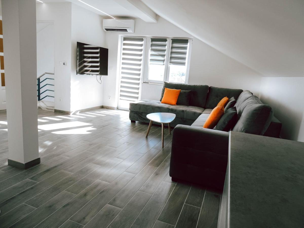Apartment Drazena Traù Esterno foto