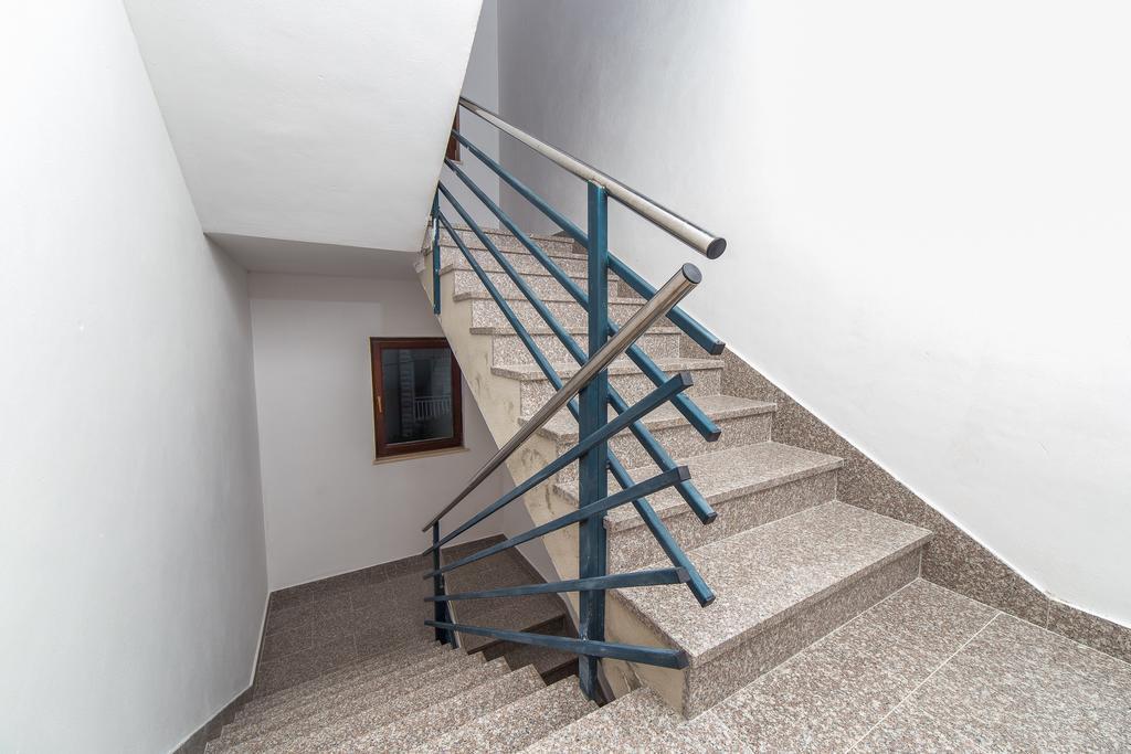 Apartment Drazena Traù Esterno foto