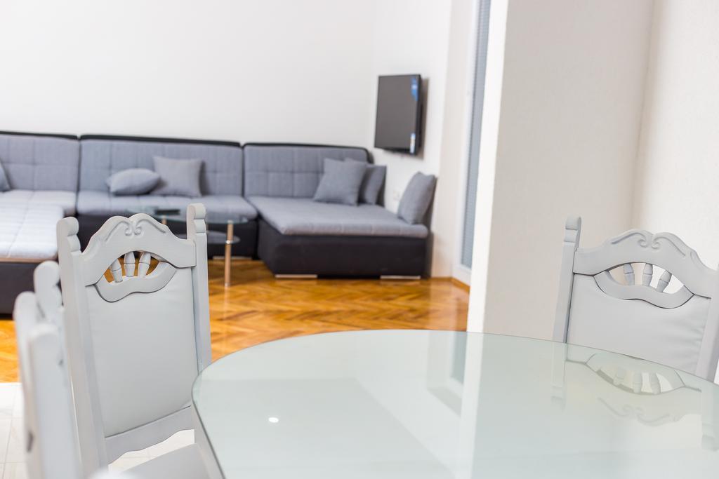 Apartment Drazena Traù Esterno foto