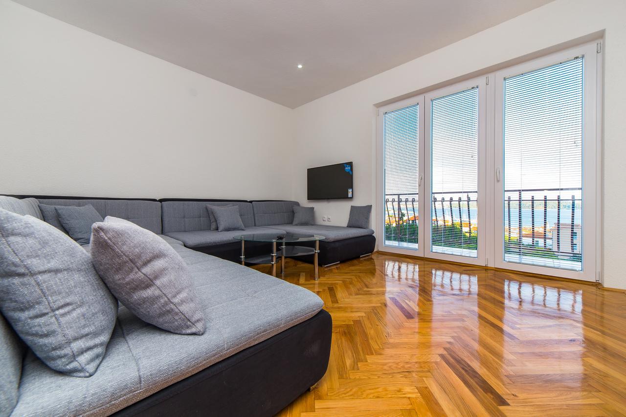 Apartment Drazena Traù Esterno foto