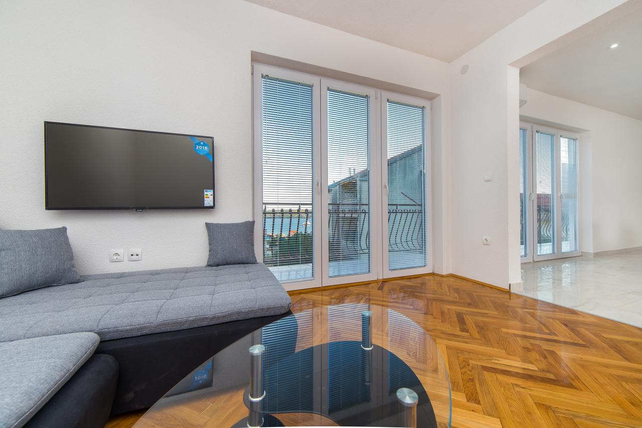 Apartment Drazena Traù Esterno foto